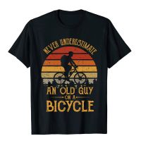 Vintage Never Underestimate An Old Guy On A Bicycle Cycling T-Shirt Top T-Shirts For Men Tops Shirt Company Printing Cotton