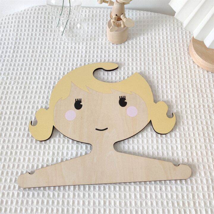 5pcs-mori-wooden-girl-shape-hanger-nordic-style-creative-home-childrens-room-baby-hanger-clothes-hanger