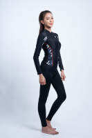 ชุดว่ายน้ำ Arena RASH GUARD - THS0009W