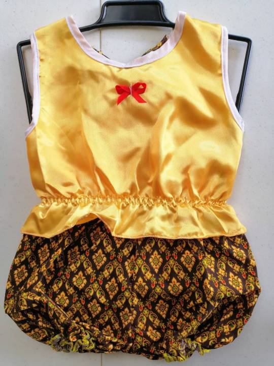 ชุดไทยเด็กเล็กผู้หญิงผ้ามันโบว์หลังกางเกงขาจั๊ม