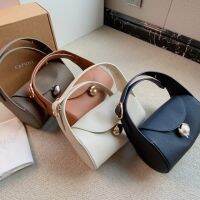 CAFUNE Duffel กระเป๋าทรงกระบอกกระเป๋าหนังวัวอิตาเลียนสะพายไหล่ข้างหนึ่งกระเป๋าแบบหนีบแขนกระเป๋าถือผู้หญิง2023 Bstj