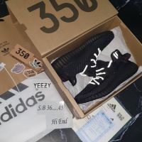 รองเท้าอดิดาส Yee Zy Boost 350  (36-48EU)  พื้นนุ่มสวมใส่สบาย รองเท้าวิ่ง รองเท้าวิ่งมาราธอน  รองเท้าผ้าใบผญ รองเท้าผ้าใบผช รองเท้าอีซี่ 32A056 ถ่ายรูปจากสินค้าจริง ตรงปก100%