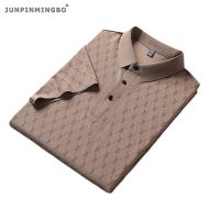 JUNPINMINGBO เสื้อยืด M-5XL สั้นผ้าไนลอนพิมพ์ลายสำหรับผู้ชาย,ขายดีเสื้อโปโลไอซ์ซิลค์เสื้อบางแห้งเร็วระบายอากาศได้ดีเสื้อทำงานธุรกิจ