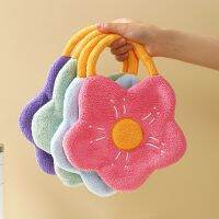 【DT】hot！ towels Thick coral velvet Hangable wipe cartoon flowers hands wipes Wholesale