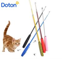 Doton Pets แท่งของเล่นหยอกแมวพร้อมกล้องโทรทรรศน์สามดวงส่งเร็วของเล่นที่มีเสียงไม้กายสิทธิ์แบบโต้ตอบคันเบ็ดยาวสำหรับแมวในบ้านแบบทำมือ