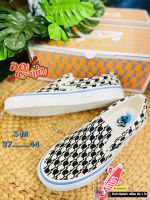 [ ivans.style ] รองเท้าVans Slip On size:36-44 มี 3 แบบ รองเท้าแบบสวม รองเท้าลำลอง รองเท้าแวนส์ รองเท้าผ้าใบผช รองเท้าผ้าใบผญ [พร้อมกล่อง] AHI012