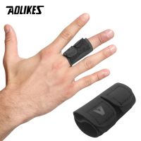 AOLIKES 1PCS Sports Volleyball Basketball Finger Support Protector Finger Guard Bandage Pain Relief Sport Protective Gear Supports Braces