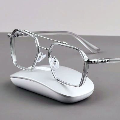แว่นตาและแว่นตานักเรียนทนรังสีและแว่นตาสีฟ้าไม่แยกแยะแว่นตาแบบแบนผู้ชายทันสมัยและโดดเด่น