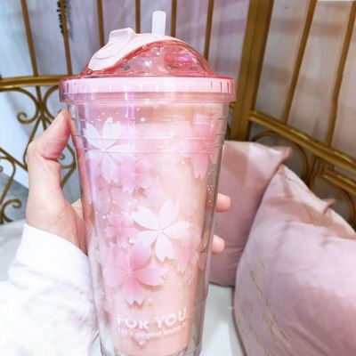 【High-end cups】 ซากุระ BPA ฟรีถ้วยพลาสติกที่มีฝาปิดและฟางขวดน้ำซ่อนฟางถ้วยน้ำแข็งสำหรับดื่มแก้วกาแฟน้ำผลไม้นมฟางถ้วย