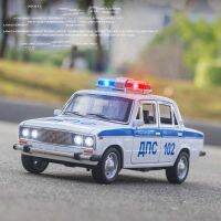 1/24อัลลอยด์ N LADA 2106โมเดลตำรวจรถของเล่นหล่อด้วยเสียงและไฟดึงหลังของสะสมของเล่นสำหรับเป็นของขวัญสำหรับเด็ก