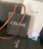 A.L.I.C.E CELINE กระเป๋าคาบัสทรงตรงขนาดเล็กในผืนผ้าใบ TRIOMPHE ตาล กระเป๋าสะพายข้าง