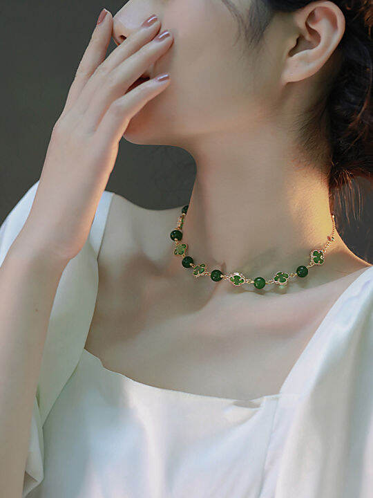 สร้อยคอคริโซเพรสธรรมชาติโซ่ไหปลาร้าของผู้หญิง-xia-มีน้ำหนักเบาและหรูหราและฝูงชนขนาดเล็กแสดงให้เห็นถึงจิตวิญญาณนางฟ้าสีขาวโคลเวอร์สี่ใบของขวัญนำโชค