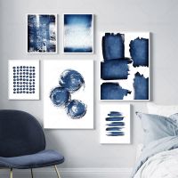 Nordic บทคัดย่อสีน้ำ Gallery Wall Art ภาพวาดผ้าใบ Navy Blue พิมพ์บทคัดย่อโปสเตอร์รูปภาพสำหรับตกแต่งห้องนั่งเล่น