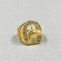 [Zhongxi ornaments ] Hip Hop สแตนเลสสีทอง Jockey Club Horseshoe Horse แหวน Rhinestone สำหรับผู้ชายของขวัญเครื่องประดับ