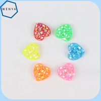 WENYA 100pcs สุ่มแบบสุ่ม ลูกปัดหลากสี 12mm ครับ สีผสมกัน ลูกปัดประกายแวววาว Besds หลังแบน เรซิน ลูกปัดรูปหัวใจ ทำเครื่องประดับ DIY