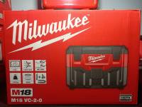 Milwaukee M18 VC-2-0 เครื่องดูดฝุ่นไร้สาย 18 โวลต์ (เครื่องเปล่า)