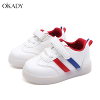 OKADY เด็กกีฬารองเท้าผ้าใบสำหรับเด็กอ่อนกระพริบ Soles Non-Slip สวมใส่รองเท้าส้นเตี้ยสำหรับชายและหญิง