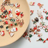 10pcs เคลือบคริสต์มาส Charms ซานตาคลอส Snowman Snowflake จี้สำหรับเครื่องประดับทำสร้อยข้อมือ DIY สร้อยคอ Accessories