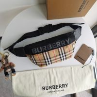 Burberrys ดั้งเดิมกระเป๋าคาดเอวลายสก๊อตคลาสสิกสำหรับผู้ชายวินเทจสไตล์ตามท้องถนนกระเป๋าสะพายข้าง2023กระเป๋าคาดหน้าอกล่าสุด