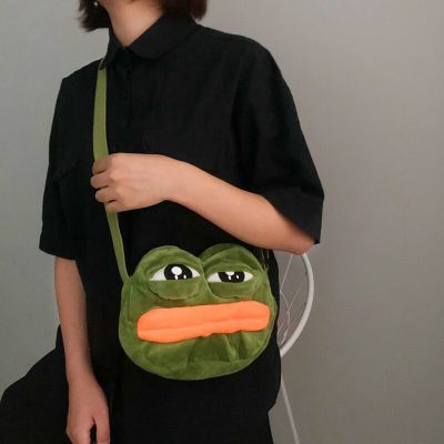 Women cute funny small shoulder bag female new 2022 personality fashion plush messenger bag cartoon cute frog bag Cross Body Shoulder Bags