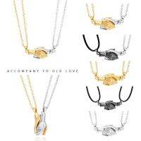 Fashion Couple Hand In Hand Necklace Magnetic Suction Holding Hand Men and Women Love Necklace Romantic Love Friendship Jewelry