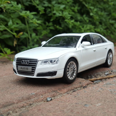 Sunghui 1:32 Audi A8 Alloy Car Model Warrior Sound And Light Toy Car Four-Open Car Ms103205 Boxed