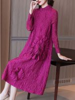 2023 Hot High-end large-size heavy-duty embroidery dress fashionable middle-aged mothers dress autumn and winter thickened slimming bottoming long skirt