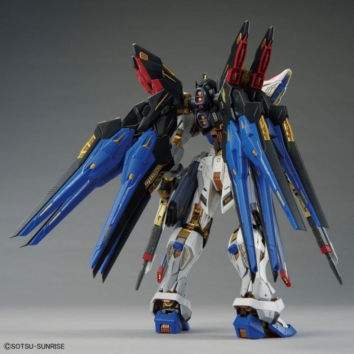 bandai-mgex-strike-freedom