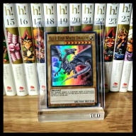 Thẻ bài Yugioh chính hãng Blue-Eyes White Dragon Ultra Rare thumbnail