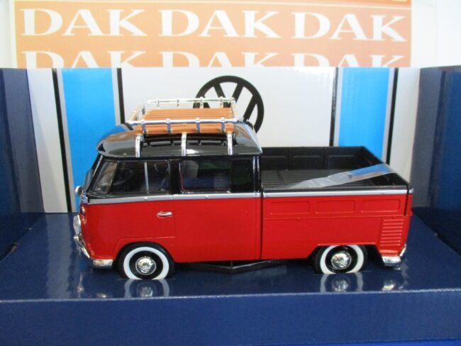 โมเดลรถคลาสสิค-motor-max-no-79552-volkswagen-type2-t1-double-cab-pickup-สีแดงดำ-scale-1-24-โมเดลรถเหล็ก-จำลองเหมือนจริง-ผลิตจากโลหะผสม