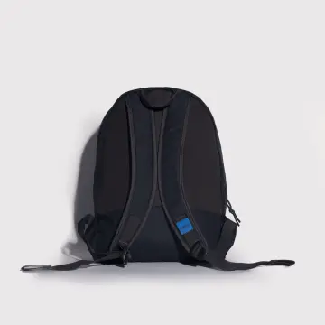 Crumpler backpack sales singapore