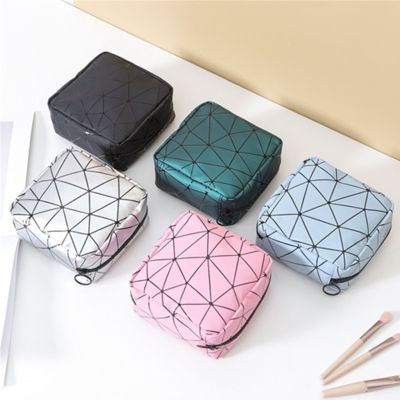 Multifunctional Rhombus Pattern Sanitary Pad Bags Reusable Napkin Storage Organizer Women Bags Portable Makeup Bags