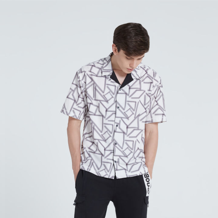unbound-silver-tans-hawaiien-shirt-เสื้อฮาวายสีขาวพิมพ์ลายกราฟฟิก-เสื้อเชิ้ตอันบาวน์-เสื้อใส่เที่ยว-ผ้ารีไชเคิลจากขวดพลาสติก