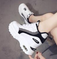 Designer Sneakers Woman Winter Fashion Thick Bottom Ladies Trainers White Platform Shoes Women Chunky Sneakers Zapatillas Mujer