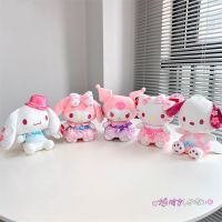 หมอนตุ๊กตาผ้ากำมะหยี่ลายน่ารักจากการ์ตูนเรื่อง Hoy My Melody Kuromi Cinnamoroll Peach Blossom Series ของขวัญวันเกิด