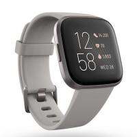 { สมาร์ทวอทช์ (39.6 mm, ตัวเรือนสี Mist Grey,สายสี Stone) รุ่น Versa 2