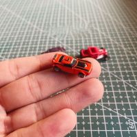 1Pcs Super Mini Alloy Retro Car Small Racing Simulation Model Ornament Home Decor Crafts Knickknacks Miniatures Fingertip Car