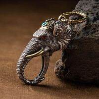 【CW】 New Men  39;s Motorcycle Elephant Keychain of Wealth Domineering Trend Accessories