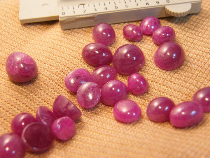 พลอยทับทิม-พลอยแดงแท้-หลังเบี้ย-เผาเก่า-ruby-cabochon-1-เม็ด-2-50-กะรัต-natural-ruby-from-africa-free-sizes