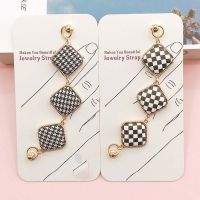 SHSFHGH เคสโทรศัพท์มือถือ แฮนด์เมด เชือกเส้นเล็กสำหรับโทรศัพท์มือถือ Houndstooth สายห้อย สายคล้องโทรศัพท์ เคสโทรศัพท์ห้อยสายห้อยโทรศัพท์ ป้องกันการตกโทรศัพท์ สายรัดป้องกันโทรศัพท์หาย ห่วงโซ่โทรศัพท์มือถือ