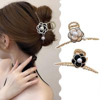 Korean Retro Pearl Flower Hairpin Women Hair Clip Hair Claw Fashion Luxury Crab Shark Clips Barrettes Headwear Hair Accessories