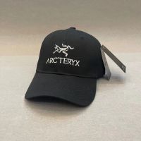 ☢Arcteryx เสื้อสไตล์ร้อนแรงในการค้าต่างประเทศโลโก้ยอดนิยมหมวกเบสบอลหมวกคู่รักนก; เคลื่อนไหวชายและหญิงหมวกโจ๊กเกอร์ใบหน้าด้านบนแข็งเล็กๆน้อยๆที่การอาบแดดที่ได้รับการป้องกัน