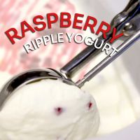 Raspberry Ripple Yogurt : Floaters Homemade Ice Cream ไอติม โฮมเมด