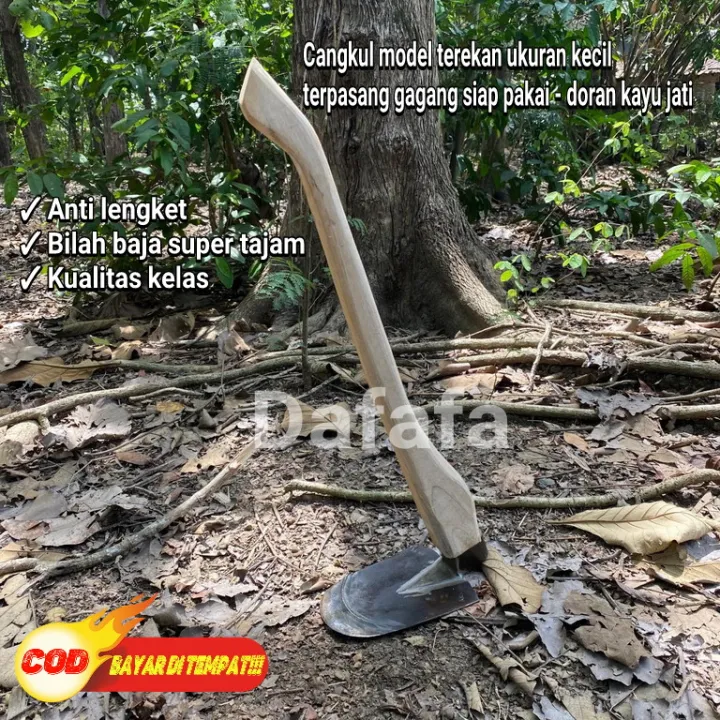 Cangkul Model Terekan Ukuran Kecil Pasang Gagang Doran Cangkul Dan