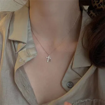 ❐℡๑ Vintage Double Cross Pendant Necklace Fashion Zircon Crystal Acrylic Cross Necklace For Women Party Jewelry Elegant Chain Gift