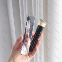 【cw】 Lancom€ N°28 Foundation Makeup Synthetic Bristle Cosmetics Tools ！