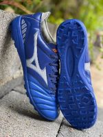 รองเท้าสตั๊ดแตะบอล" Mizuno งานเมดอินโดหนังนุ่มเบาแข็งแรง สินค้าใช้เวลาเดินทาง2-3วัน สินค้าตรงปก 100% ไซส์38-45 พร้อมกล่องมีบริการเก็บเงินปลายทาง