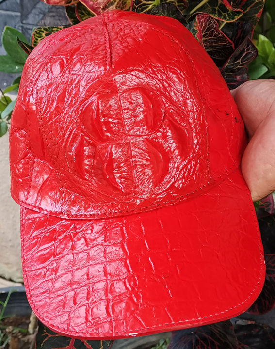 สีแดงสดหมวกแก็บหนังจระเข้แท้-โหนกสวยๆ