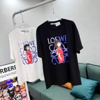 เสื้อยืดแขนสั้นพิมพ์โลโก้โลโก้ Loewe Luoyi Weiqian และ Qianxun ไม่ฉูดฉาด