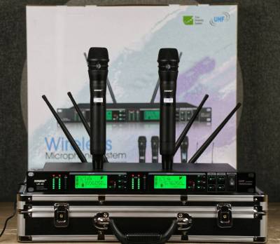 (694-758MHz) SHURE UR-4D (พร้อมแร็ค) wireless microphone UHF ไมค์โครโฟนไร้สาย4เสาอากาศยอดนิยม  UHF สัญญาณไกล 200 เมตร